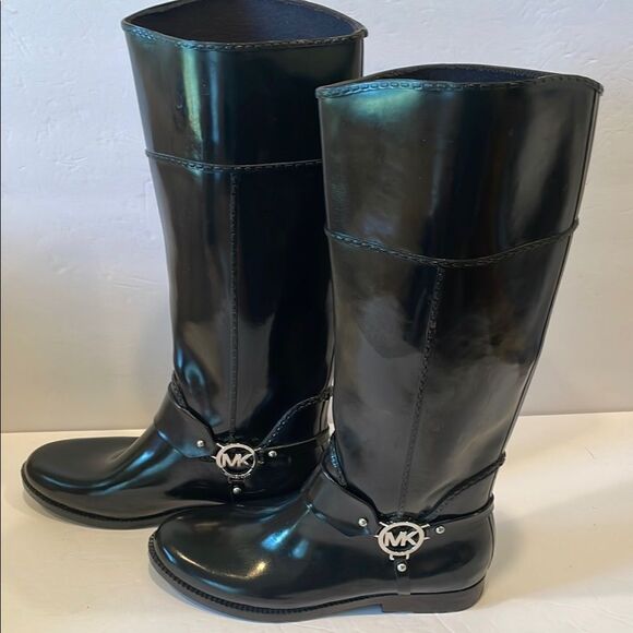 Michael Kors Black Heeled Boots with Decorative Strap and Silver logo - Picture 4 of 13